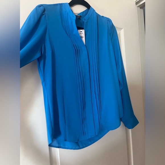 New! Express Bright Blue Pleated Polyester Blouse Long Sleeve Women’s size S - Picture 4 of 13